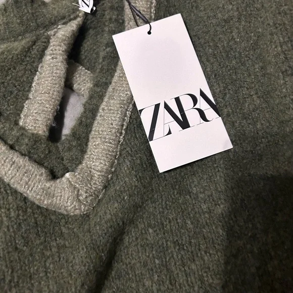 ZARA Green Open Back Sweater - Picture 4 of 12